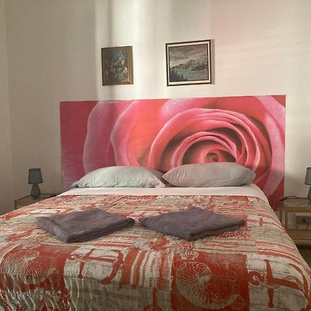 Guest House Roma Genova Kültér fotó