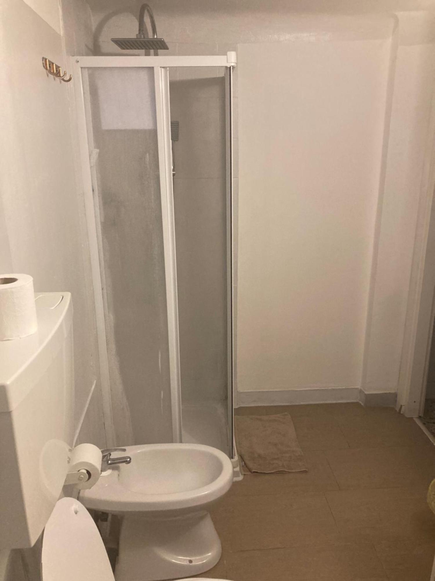 Guest House Roma Genova Kültér fotó